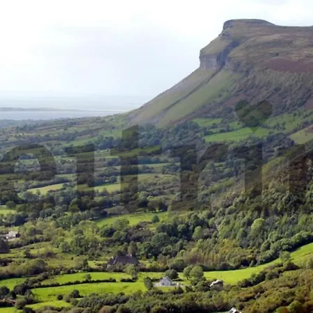The Glens-great Base For Ecotourists Appartamento Manorhamilton